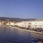 Al Ferdinandeo 的里雅斯特