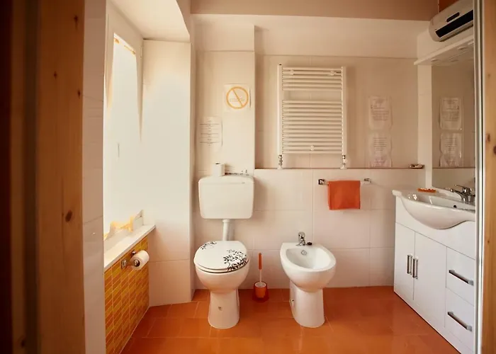 לינה וארוחת בוקר Al Ferdinandeo 3*