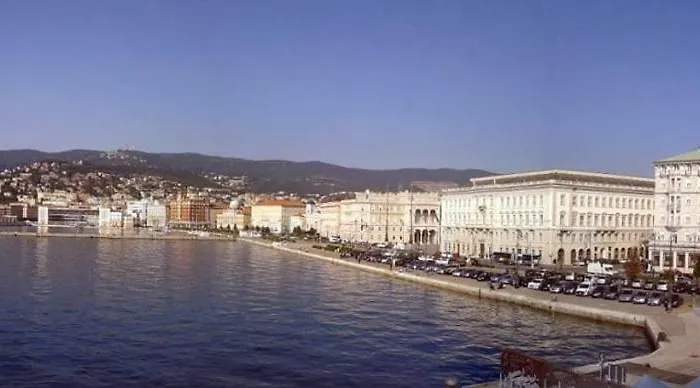 Al Ferdinandeo Triëst